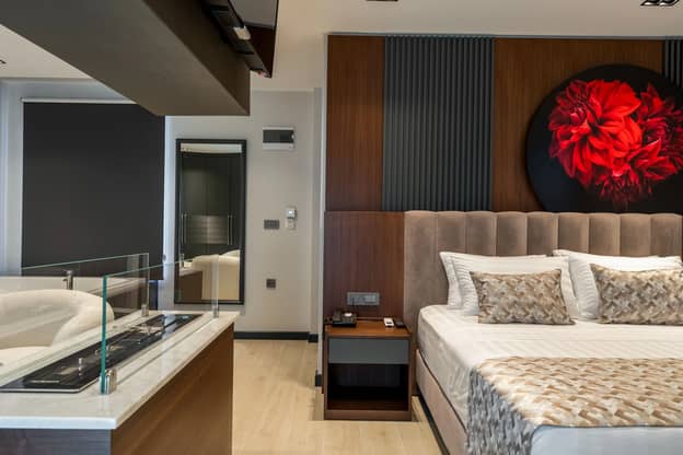 Premium Room with Jacuzzi 3